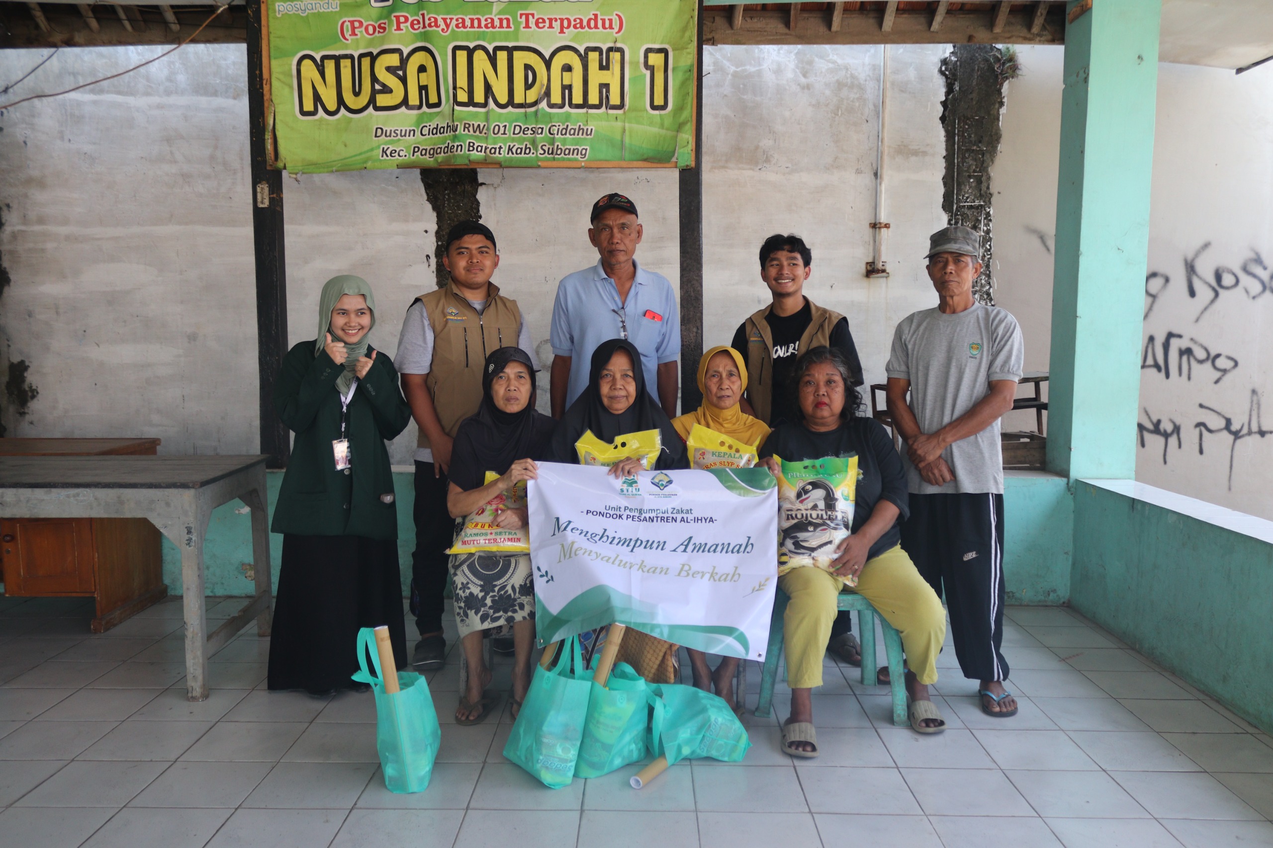 Wujudkan Kepedulian Sosial, STIUSA dan UPZ Pondok Al Ihya Salurkan Bantuan Sembako bagi Warga Prasejahtera